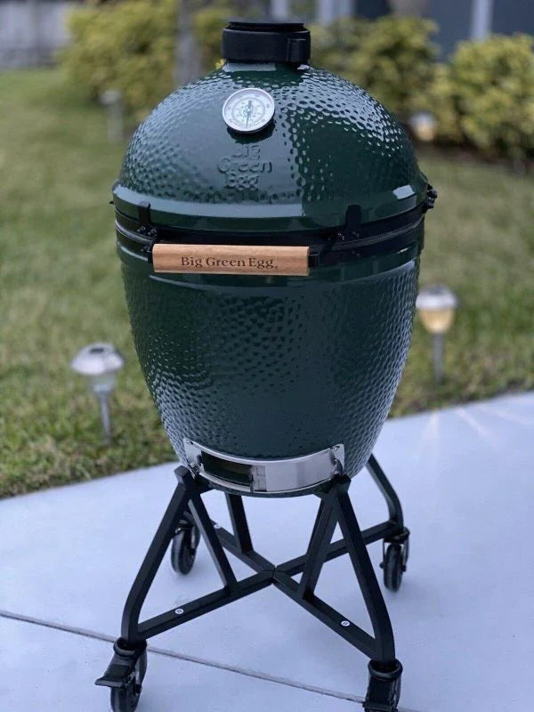 brand new big green egg grill smoker with new accessories P4254