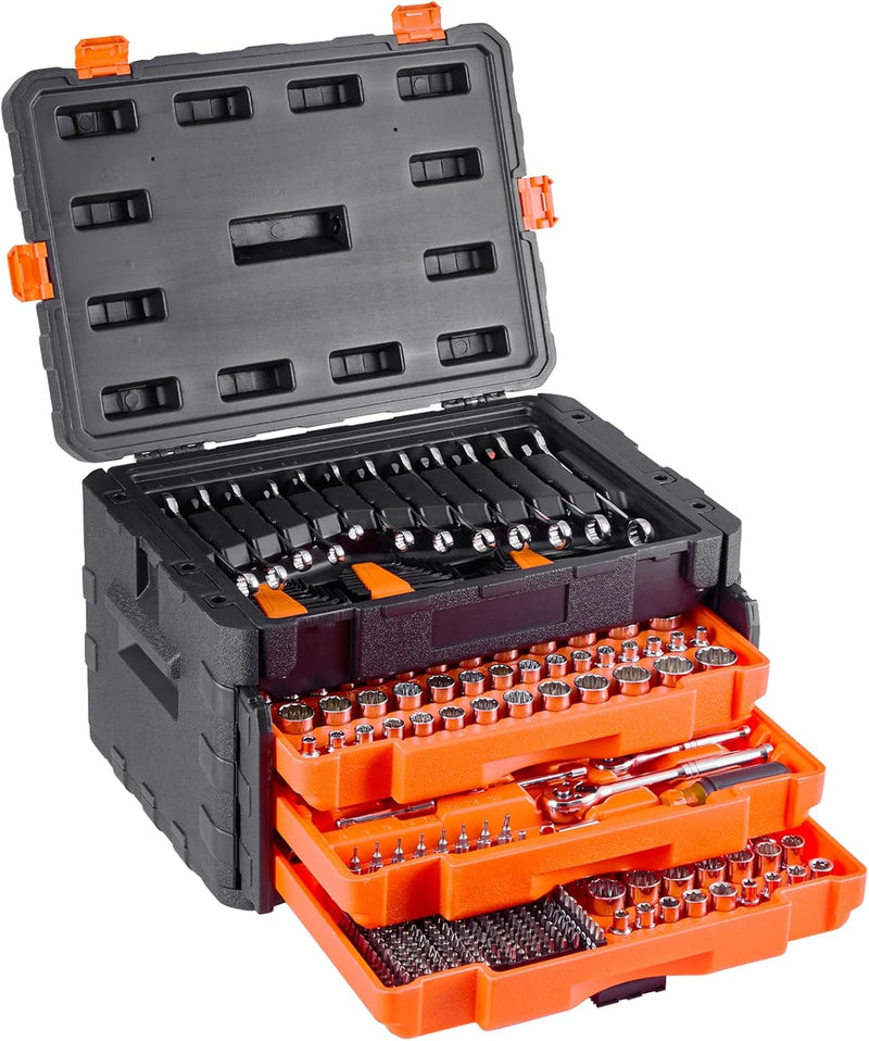 Mechanical tool kits and socket sets, consisting of 450 pieces, available in sizes of 1/4 inch, 3/8 inch and 1/2 inch, deep and standard socket types, conforming to the standards of the American Society of Automotive Engineers, with H5895