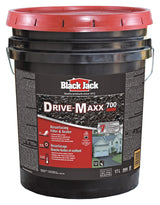 700 7-Year Asphalt Driveway Filler & Sealer, 32.5 sq. m Coverage, 17-L