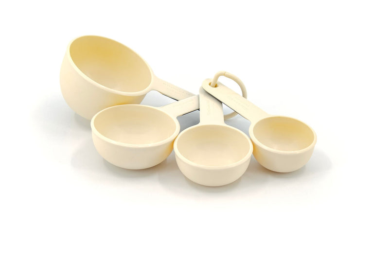 Plastic Measuring Cups, Almond Cream Q8500